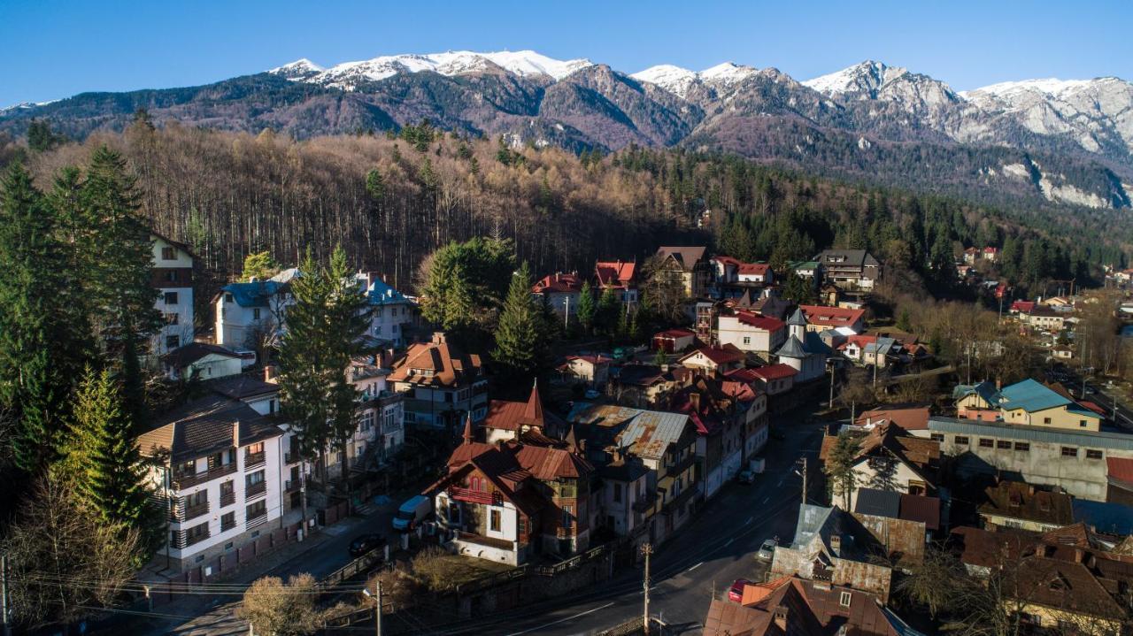 Hotel Imperial à Sinaia Extérieur photo