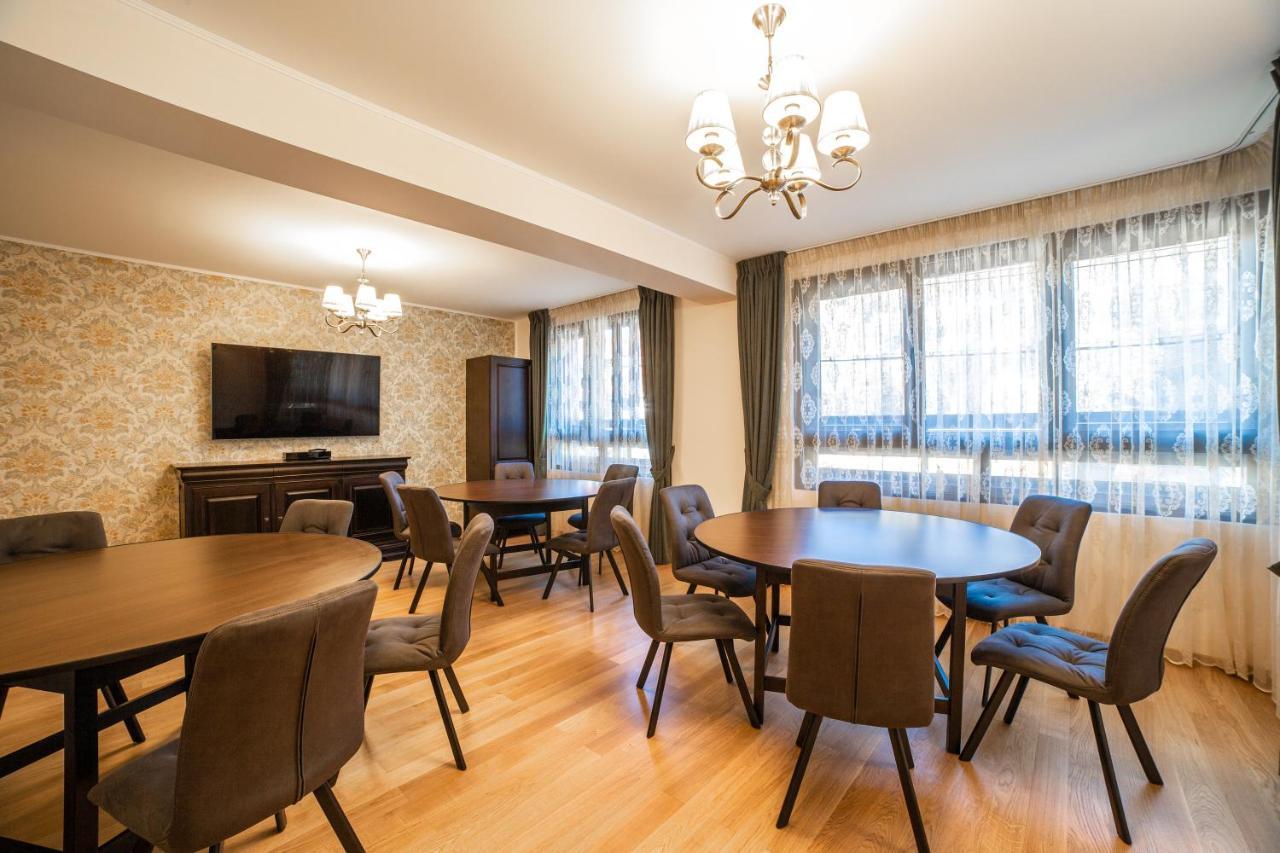 Hotel Imperial à Sinaia Extérieur photo