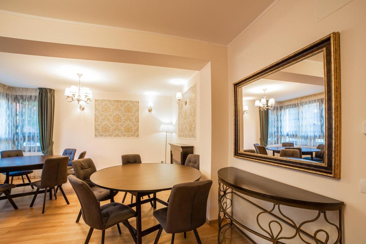 Hotel Imperial à Sinaia Extérieur photo