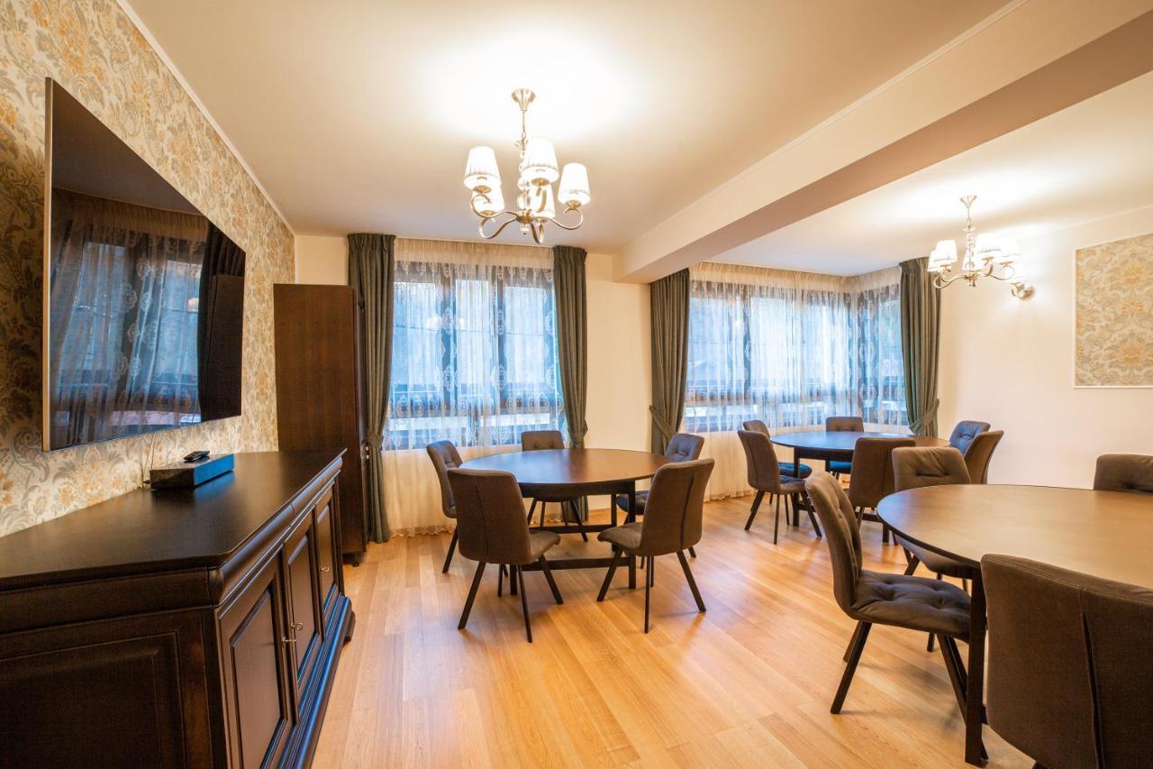 Hotel Imperial à Sinaia Extérieur photo